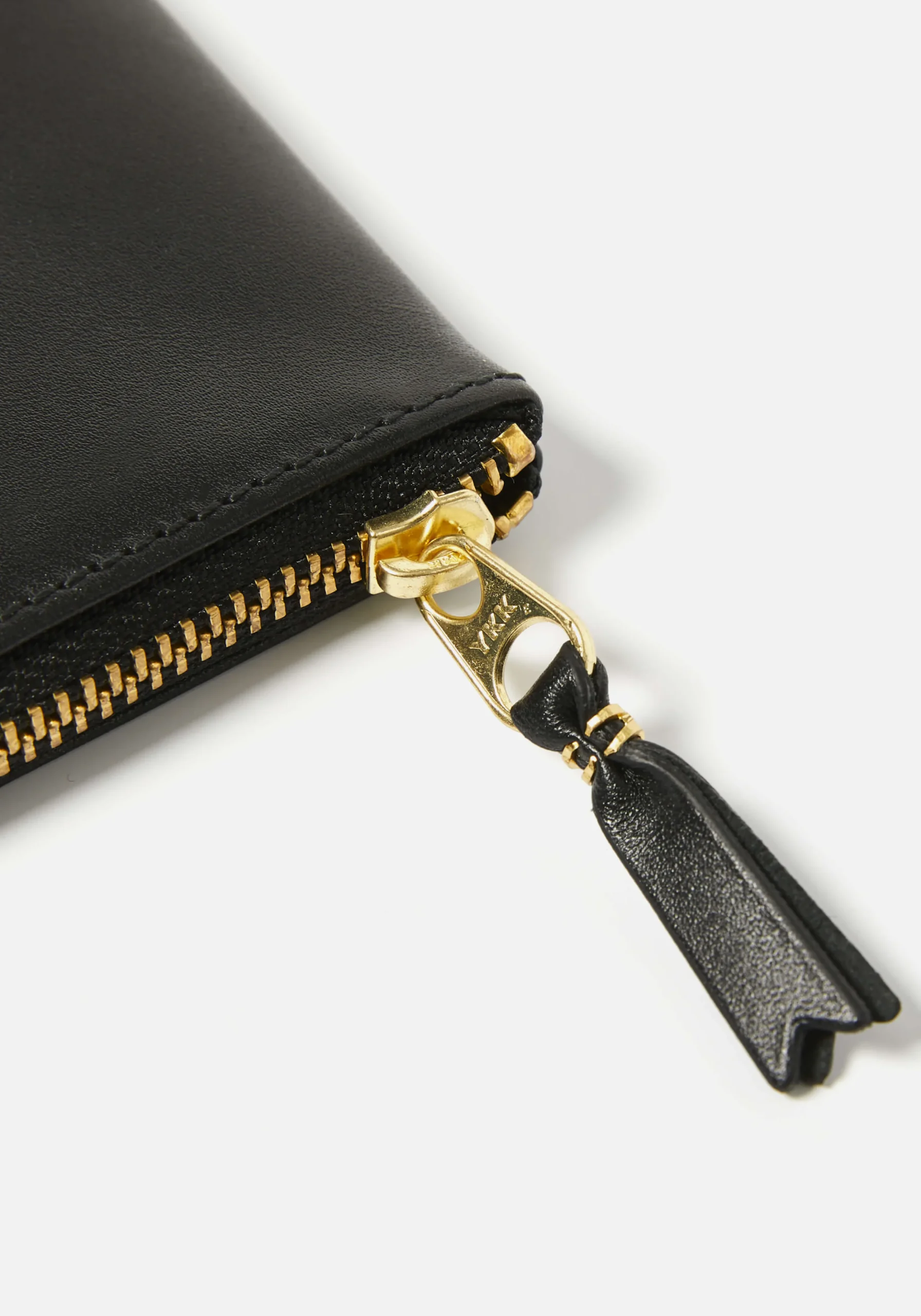COMME DES GARCONS CLASSIC COLOUR WALLET ZIP POUCH