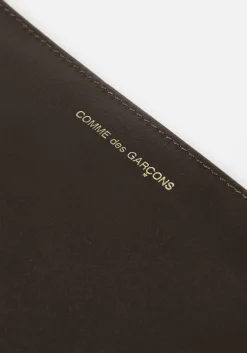 COMME DES GARCONS CLASSIC COLOUR WALLET ZIP POUCH