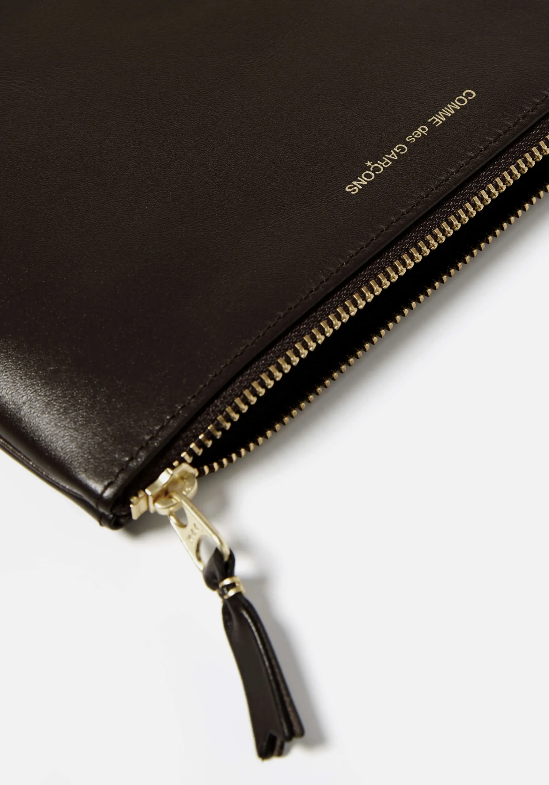 COMME DES GARCONS CLASSIC COLOUR WALLET ZIP POUCH