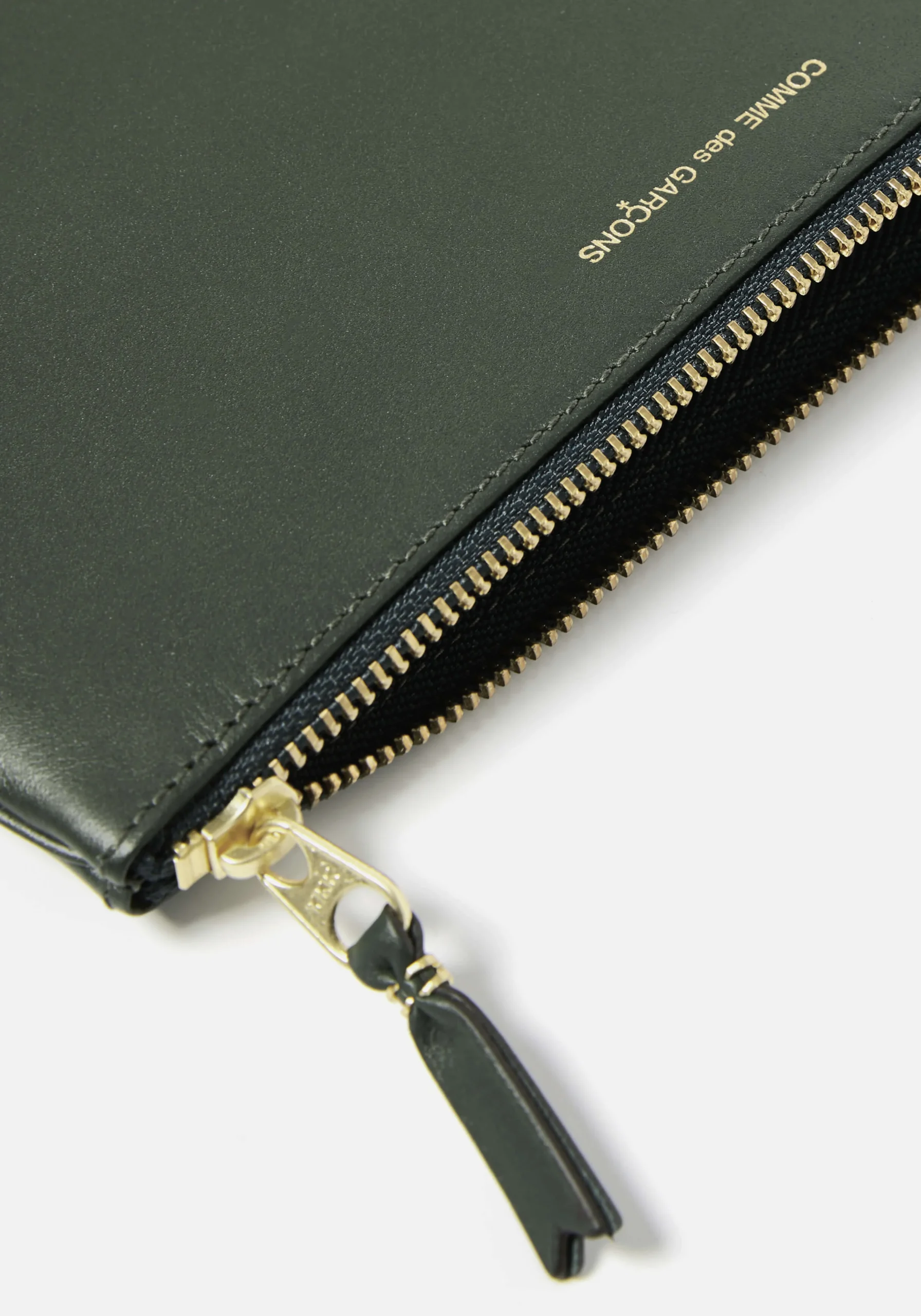 COMME DES GARCONS CLASSIC COLOUR WALLET ZIP POUCH