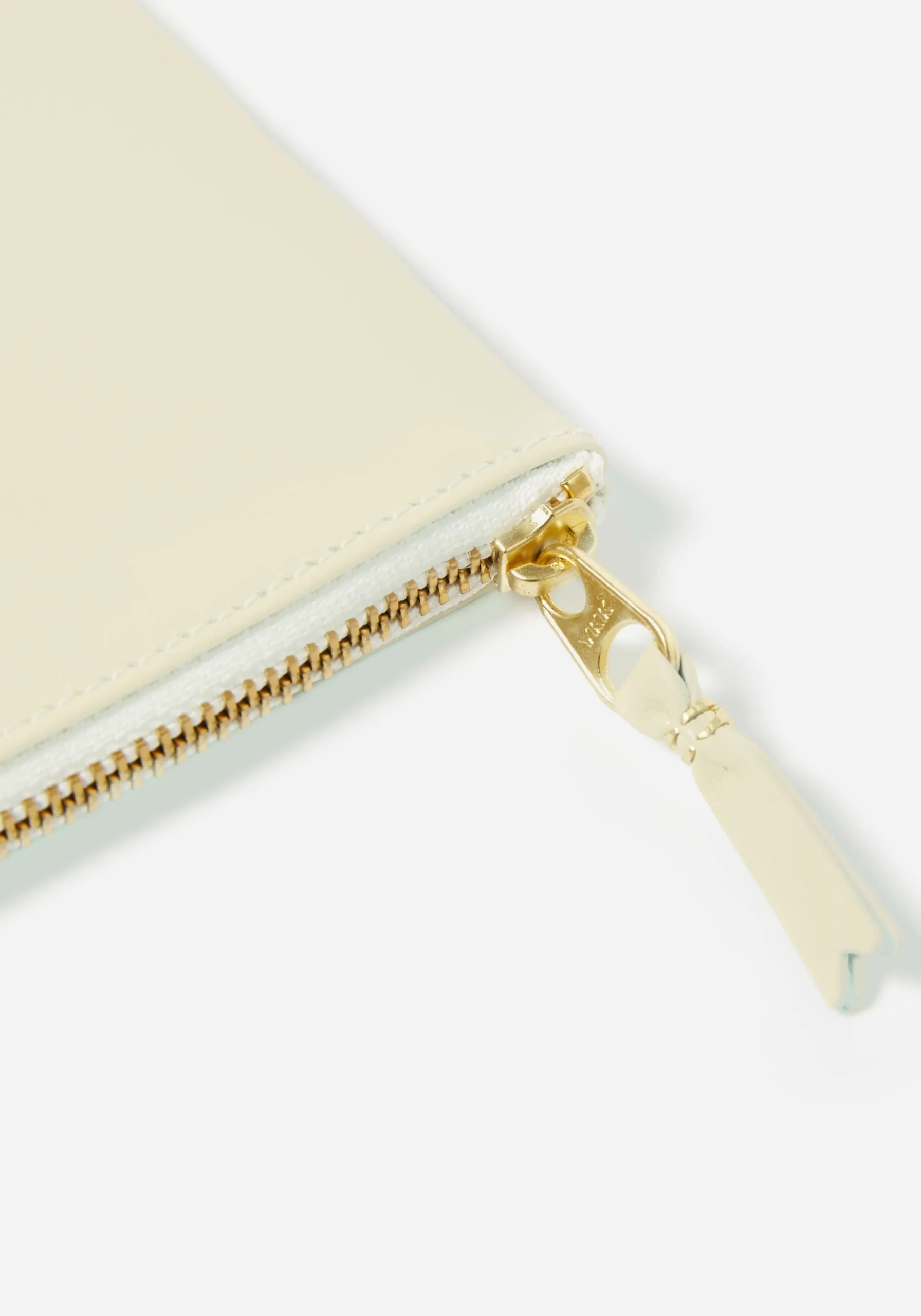COMME DES GARCONS CLASSIC COLOUR WALLET ZIP POUCH