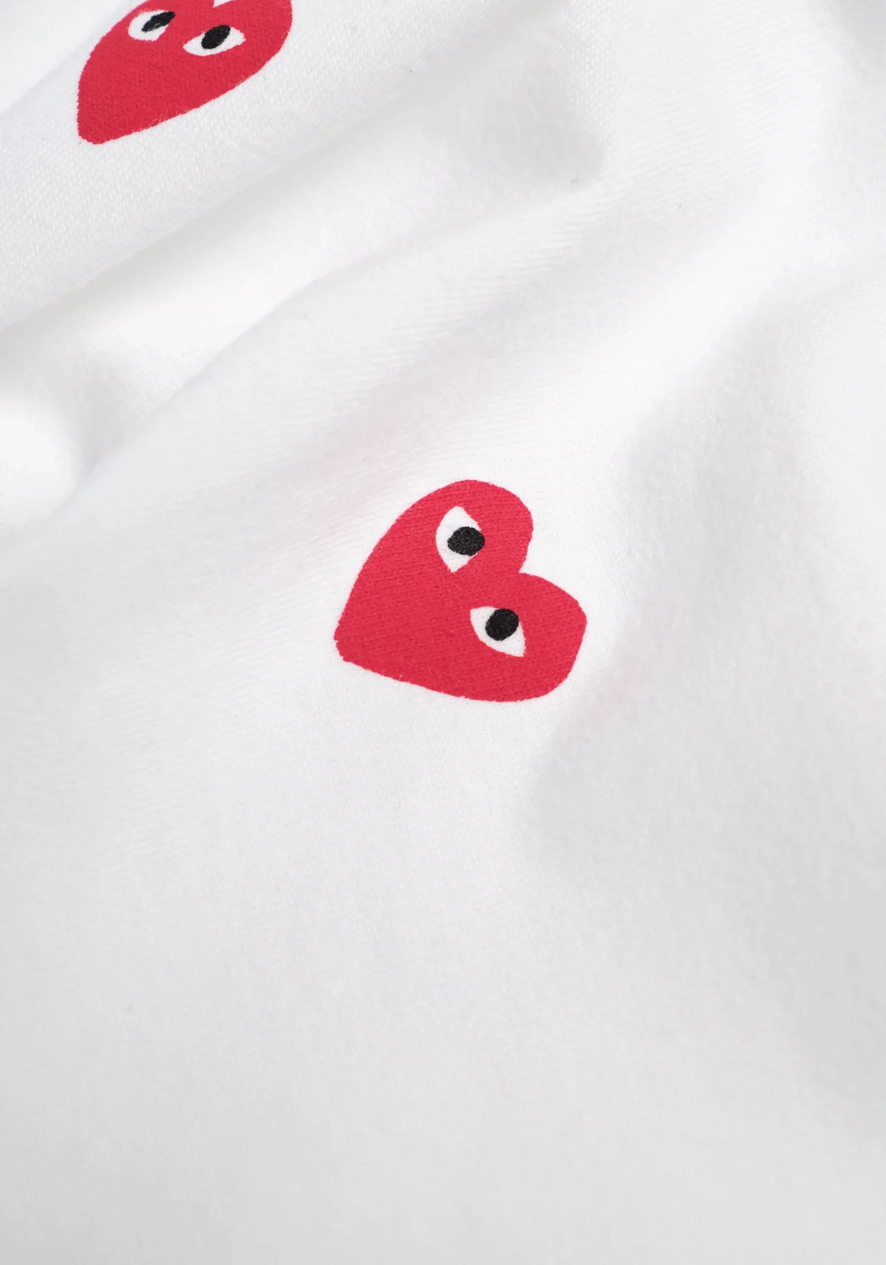 COMME DES GARCONS MULTI RED HEART LOGO T-SHIRT