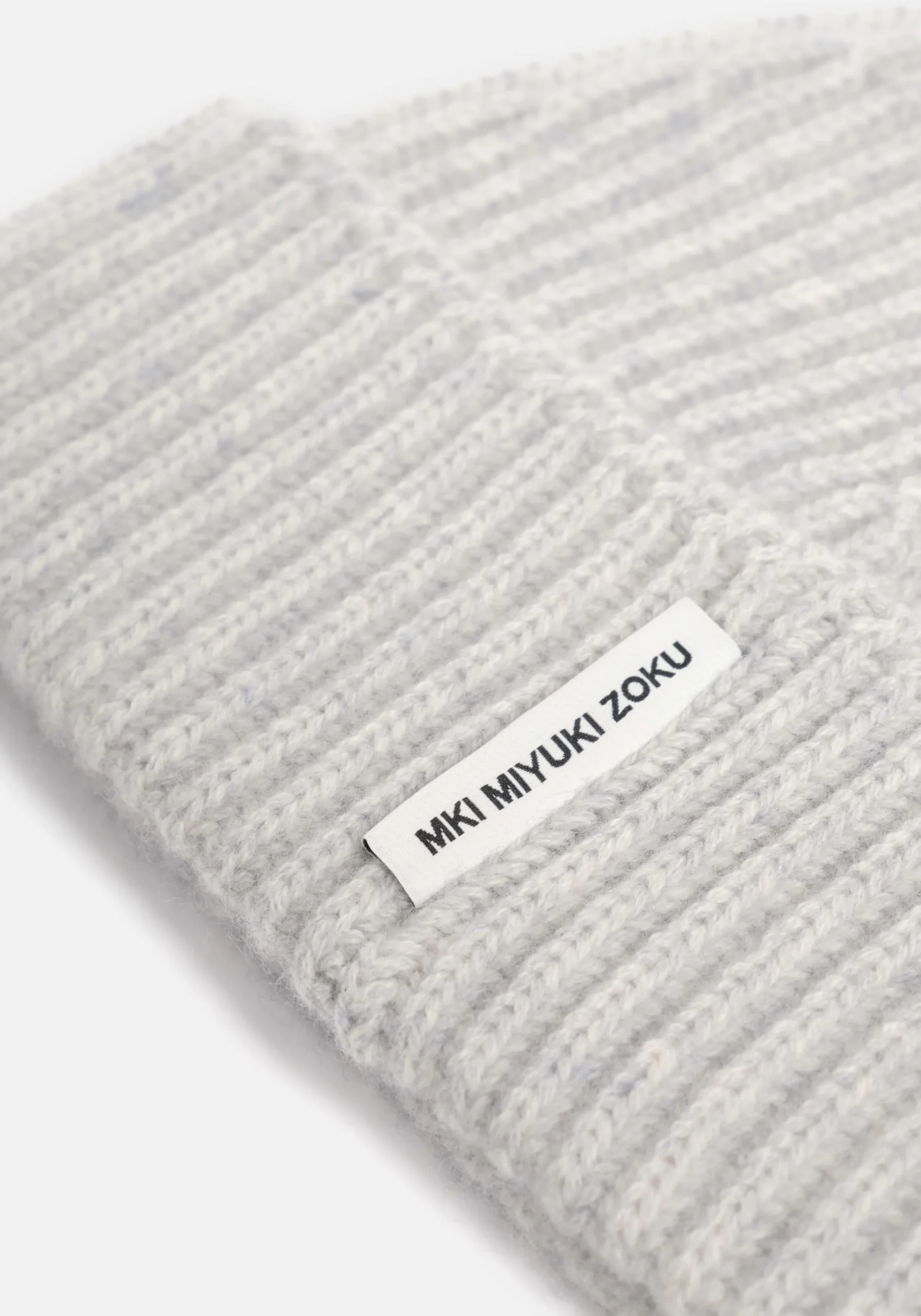 MKI CASHMERE RIBBED BEANIE