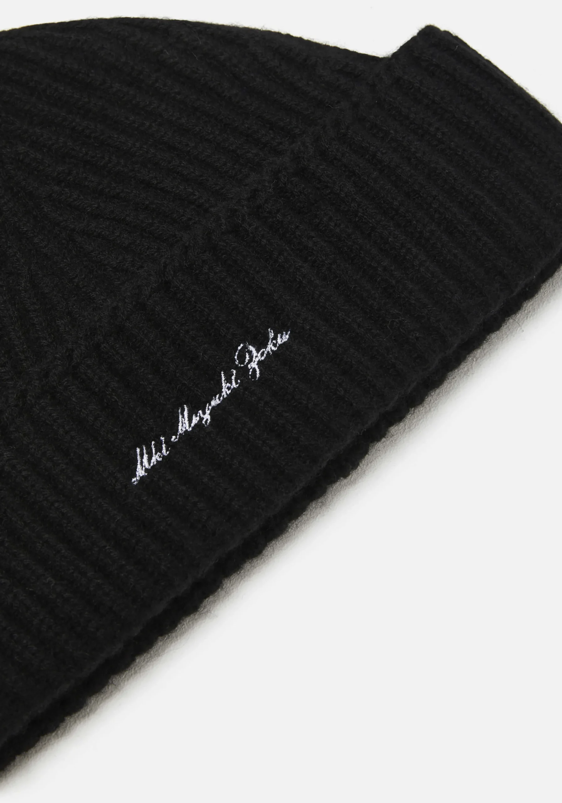 MKI CASHMERE RIBBED BEANIE