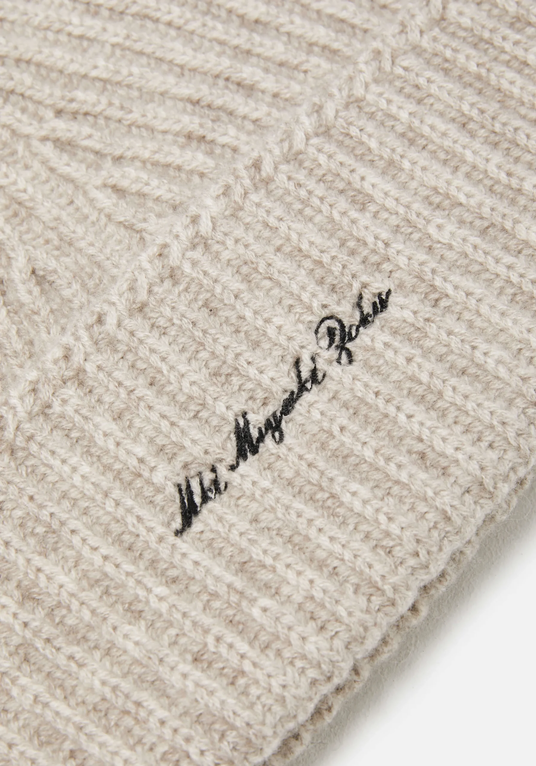 MKI CASHMERE RIBBED BEANIE