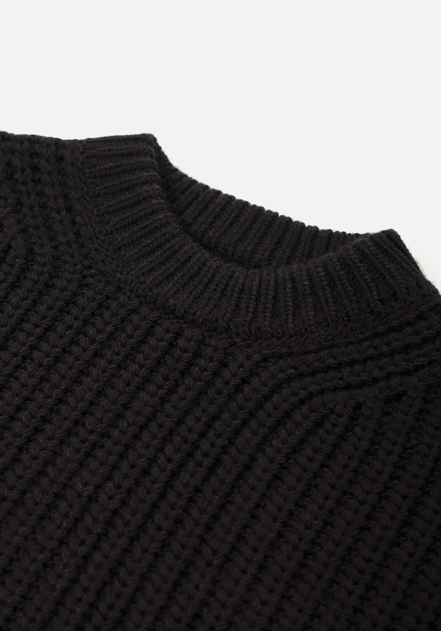MKI CHUNKY RIB KNIT CREWNECK