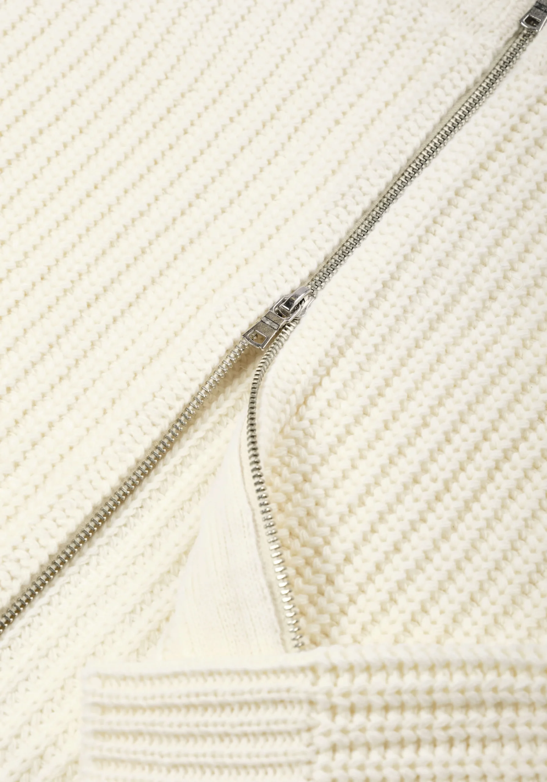 MKI CHUNKY RIB KNIT TRACK JACKET