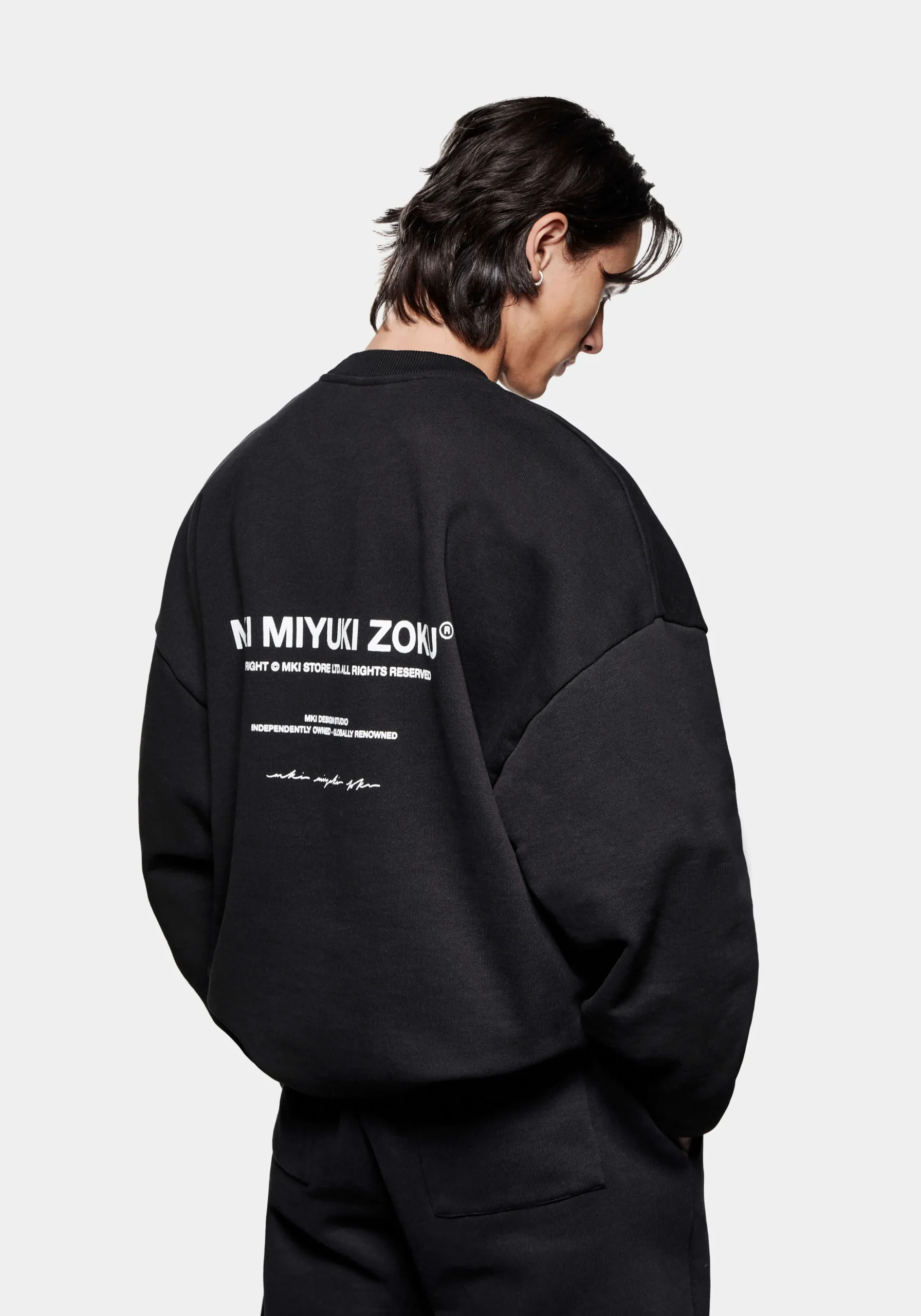 MKI DESIGN STUDIO CREWNECK