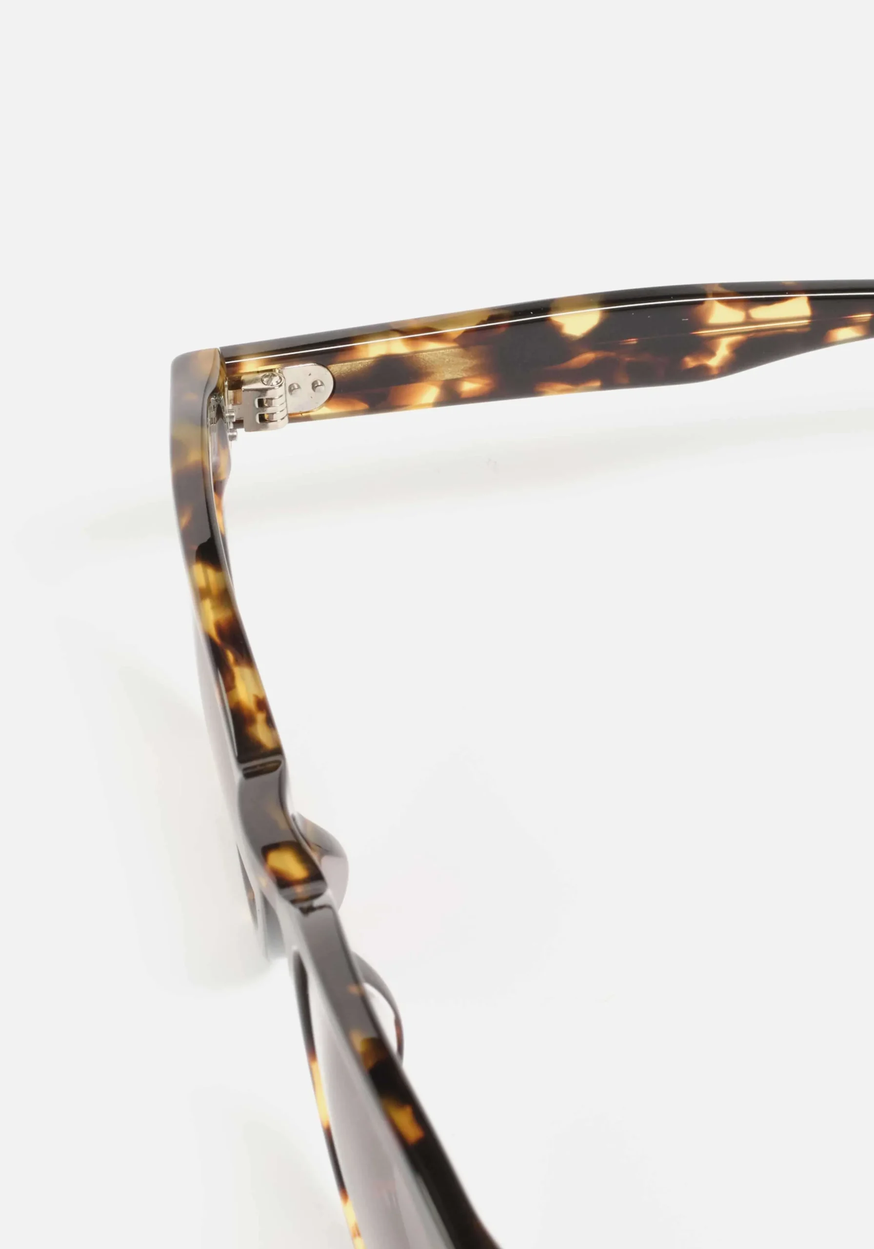 MKI KEYHOLE SUNGLASSES