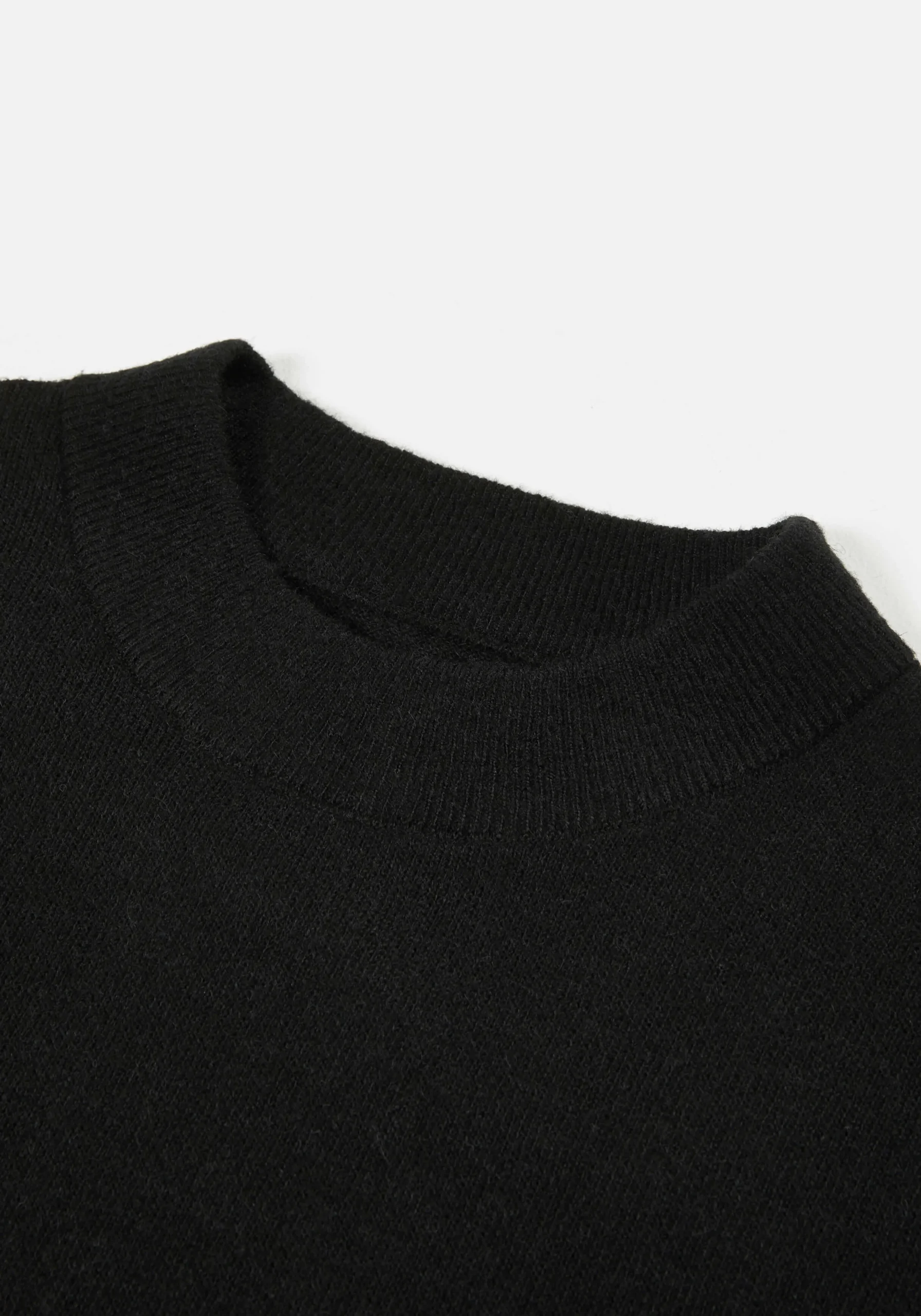 MKI LIGHTWEIGHT MOHAIR KNIT CREWNECK