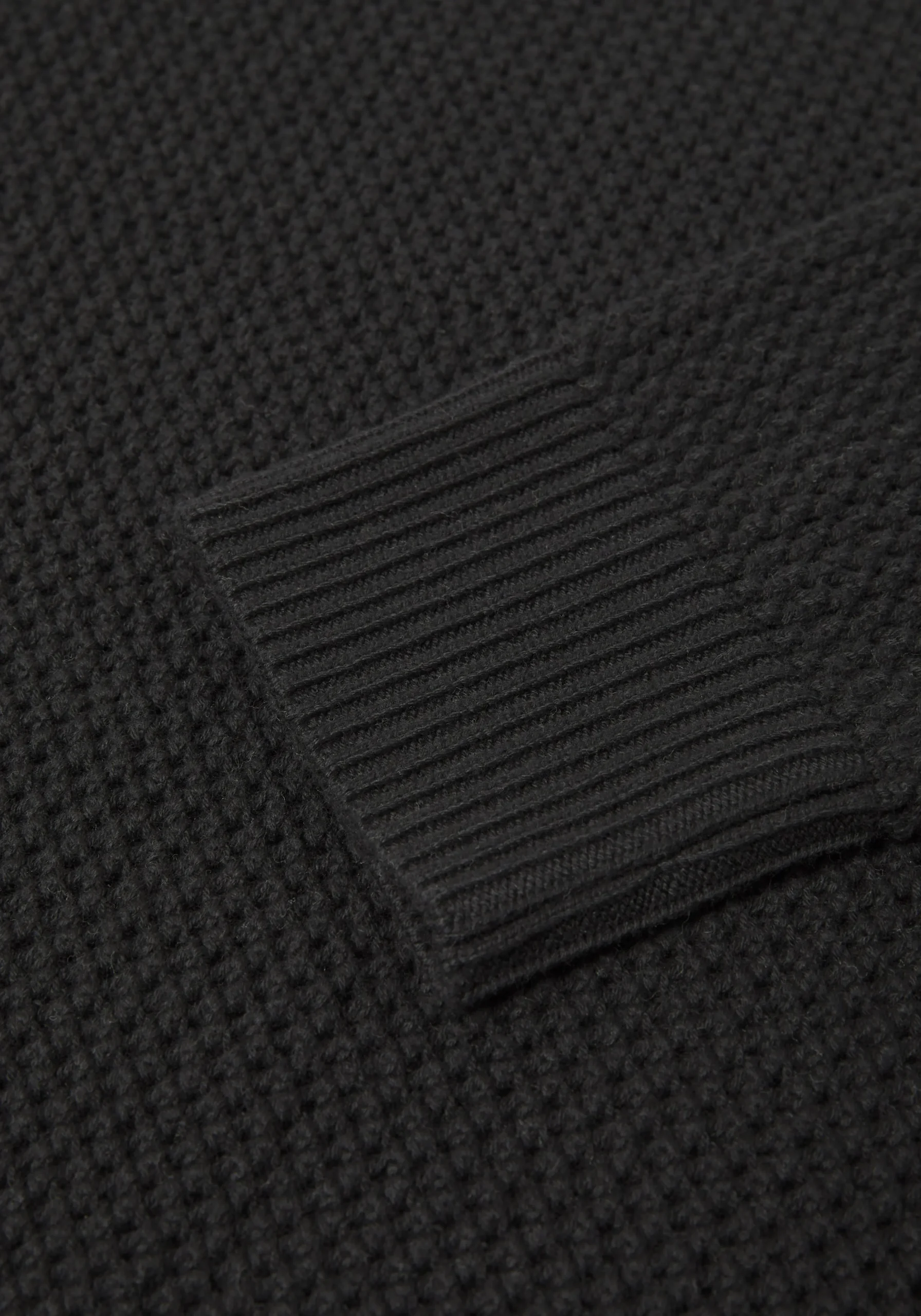 MKI LOOSE KNIT CREW