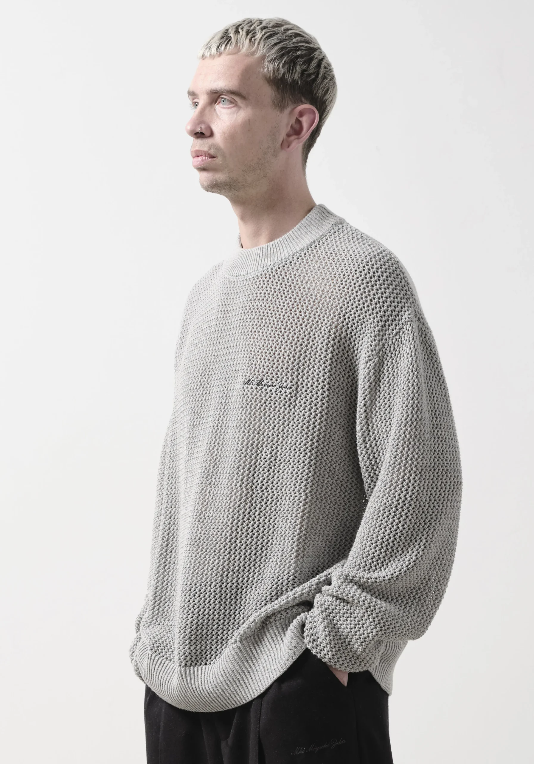 MKI LOOSE KNIT CREW