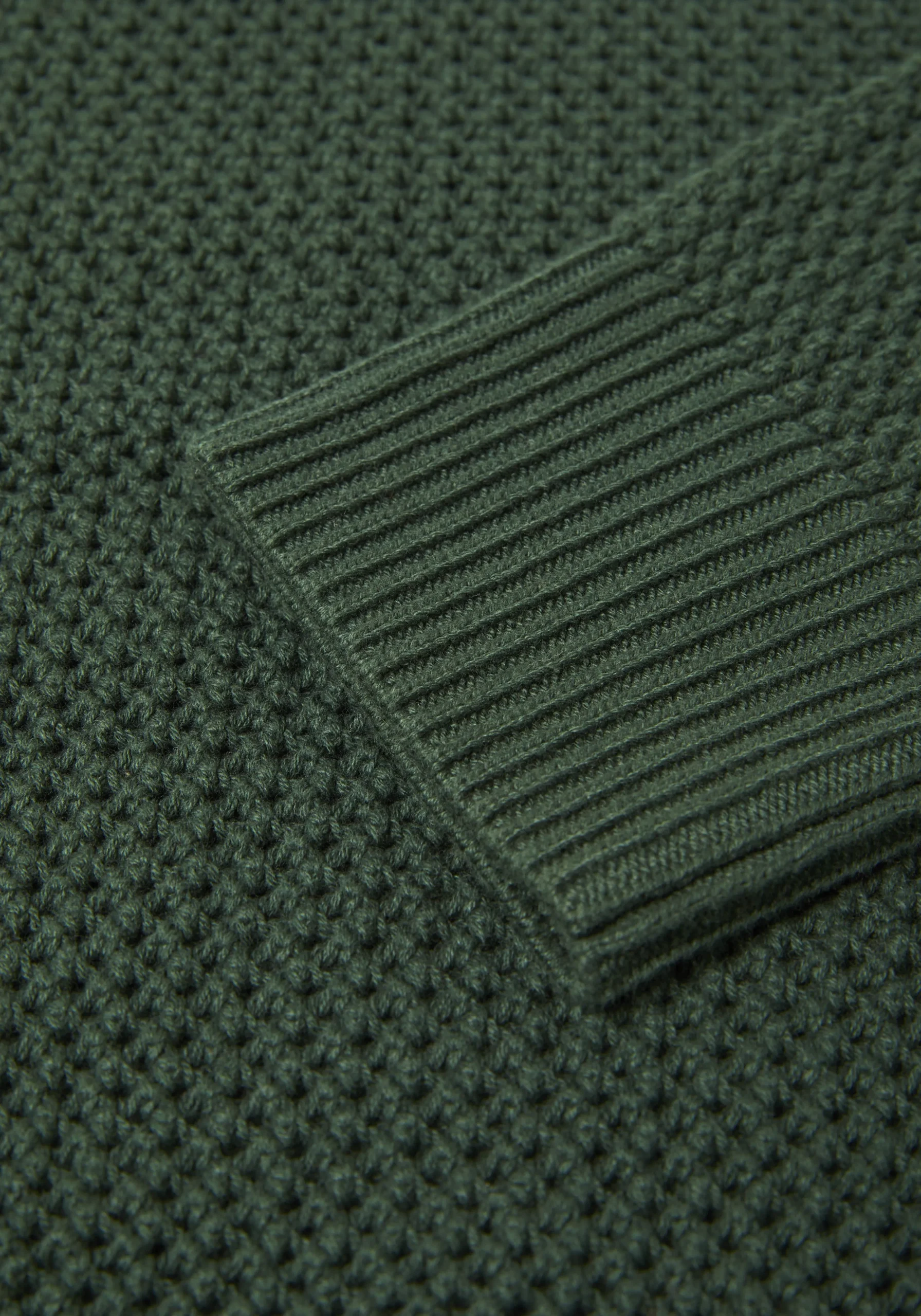 MKI LOOSE KNIT CREW