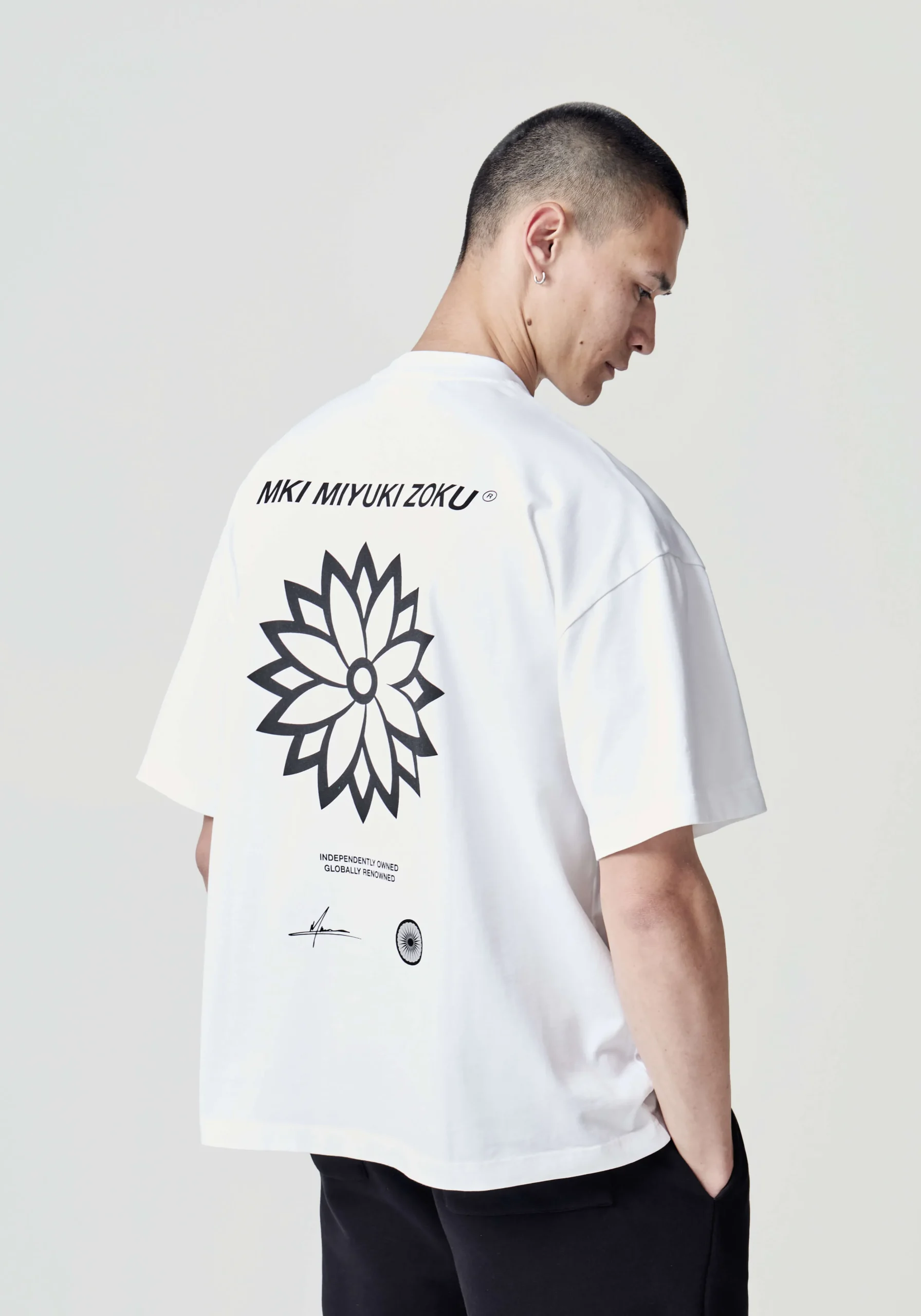 MKI LOTUS FLOWER T-SHIRT