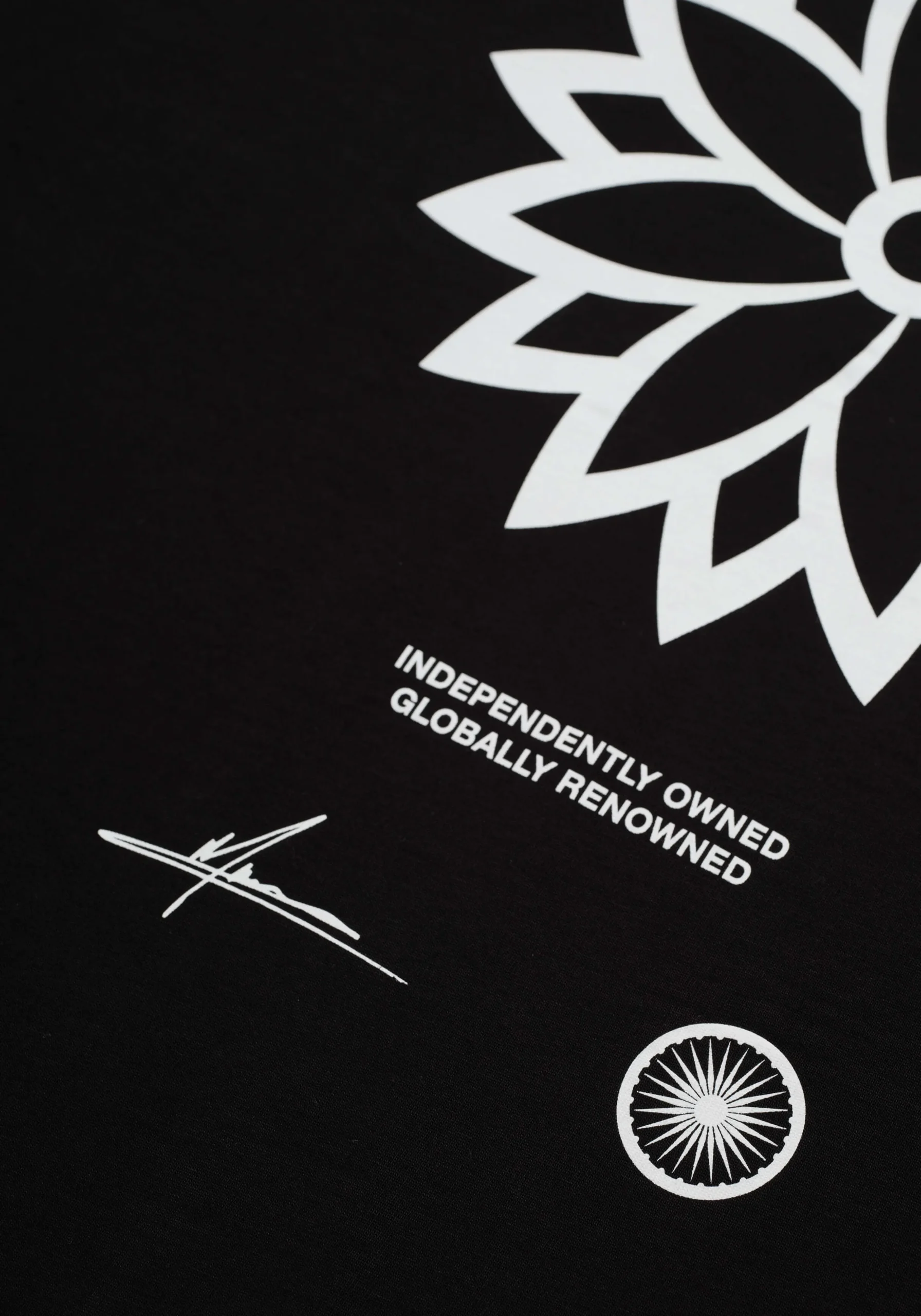 MKI LOTUS FLOWER T-SHIRT