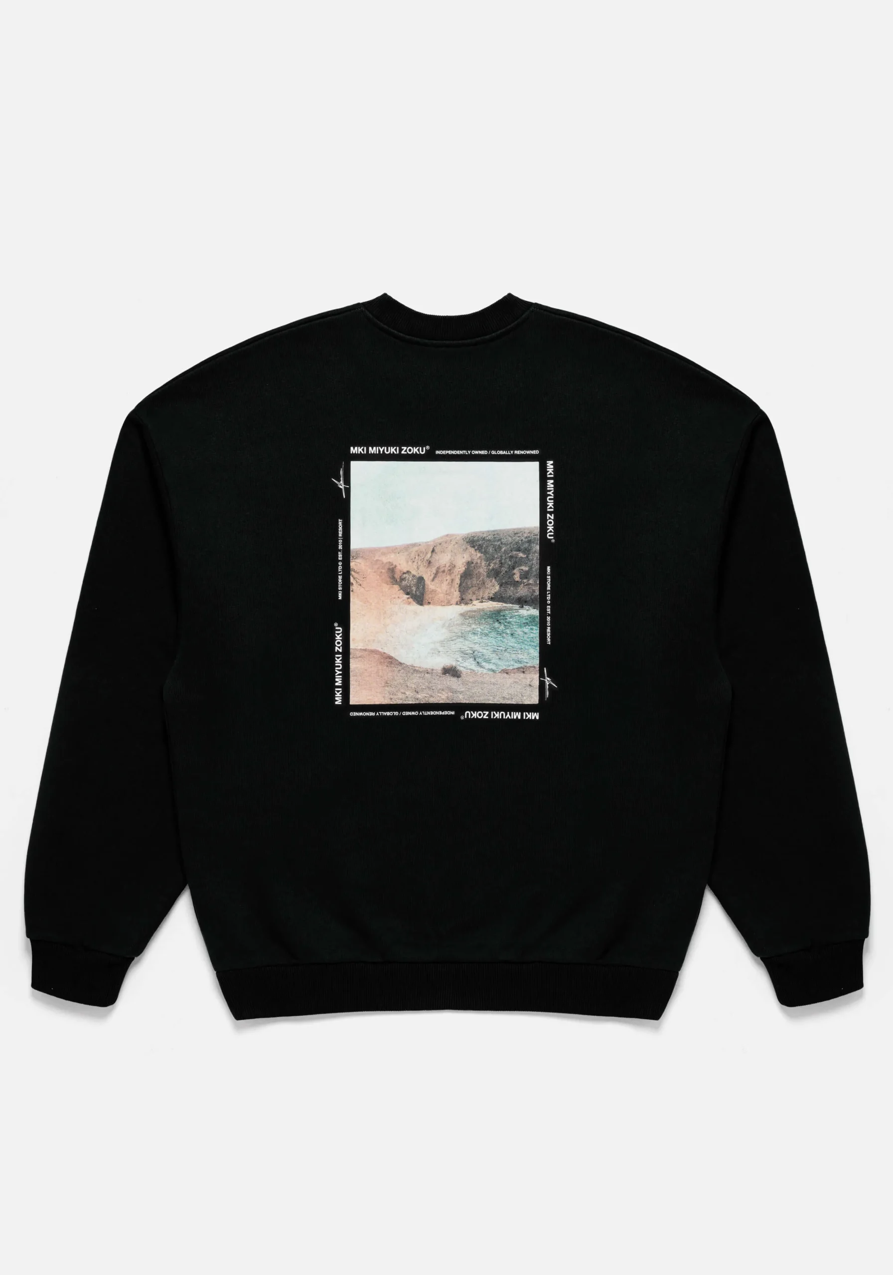 MKI RESORT PRINT CREWNECK