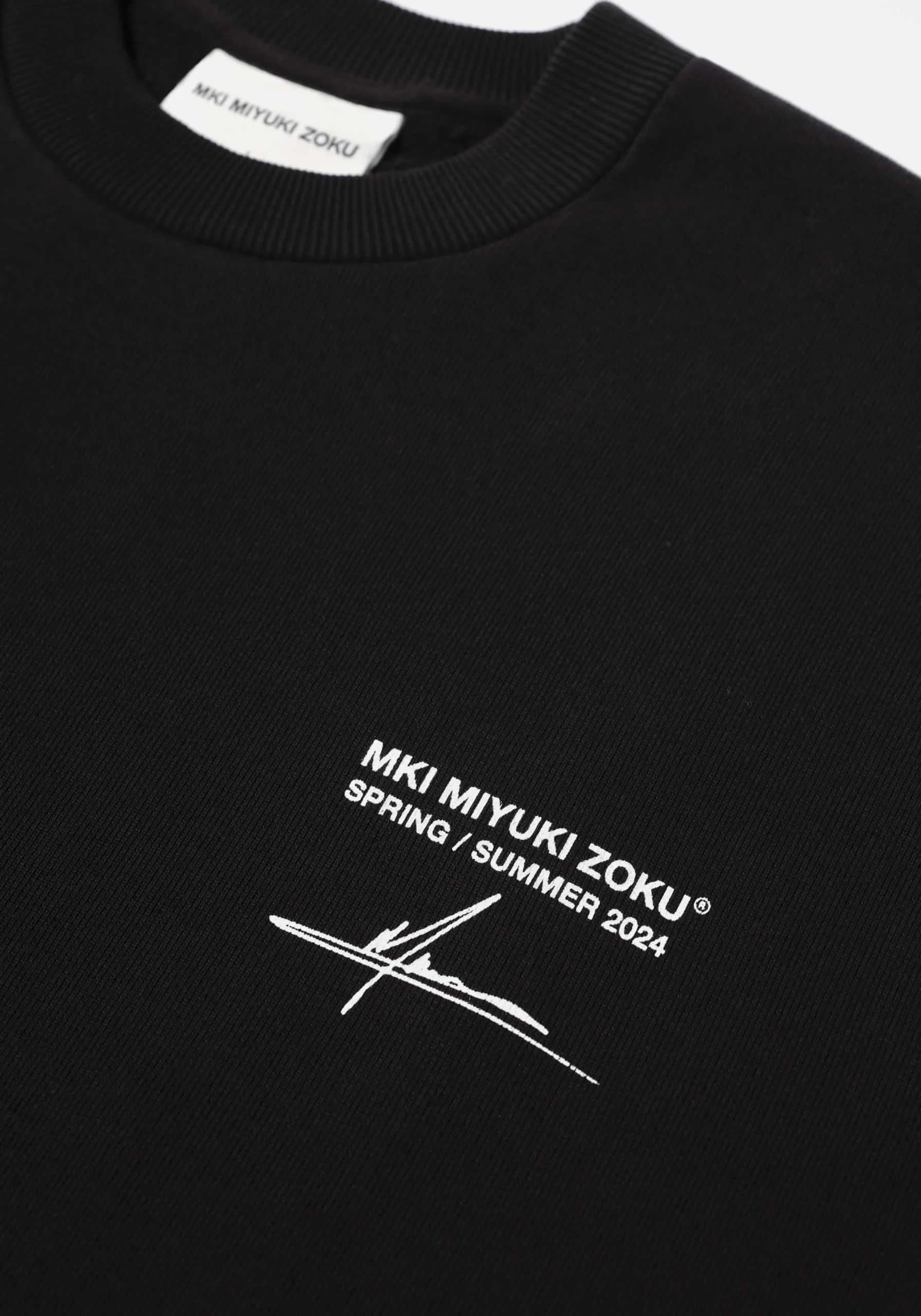 MKI RESORT PRINT CREWNECK
