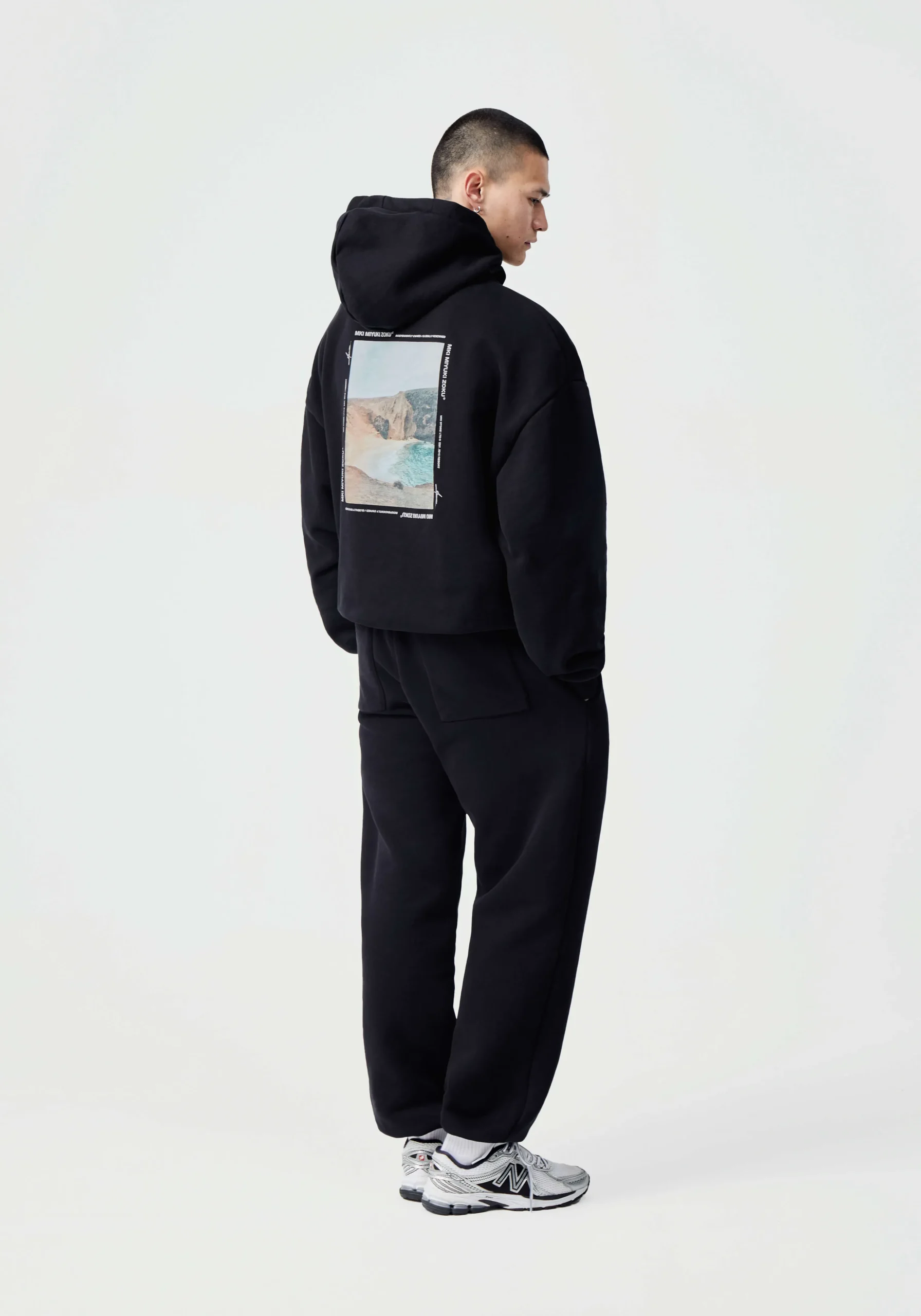 MKI RESORT PRINT HOODY
