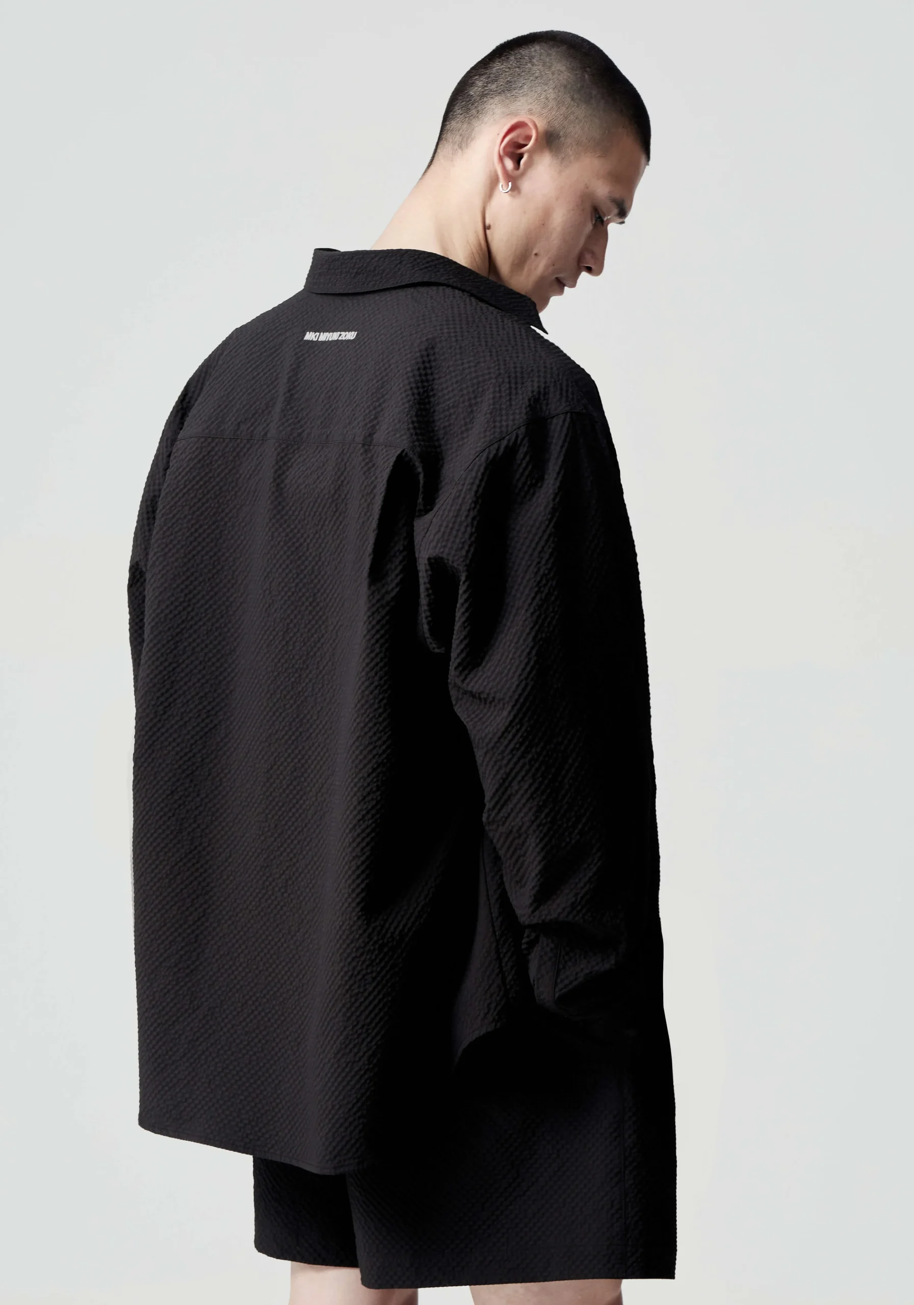MKI SEERSUCKER DRESS SHIRT
