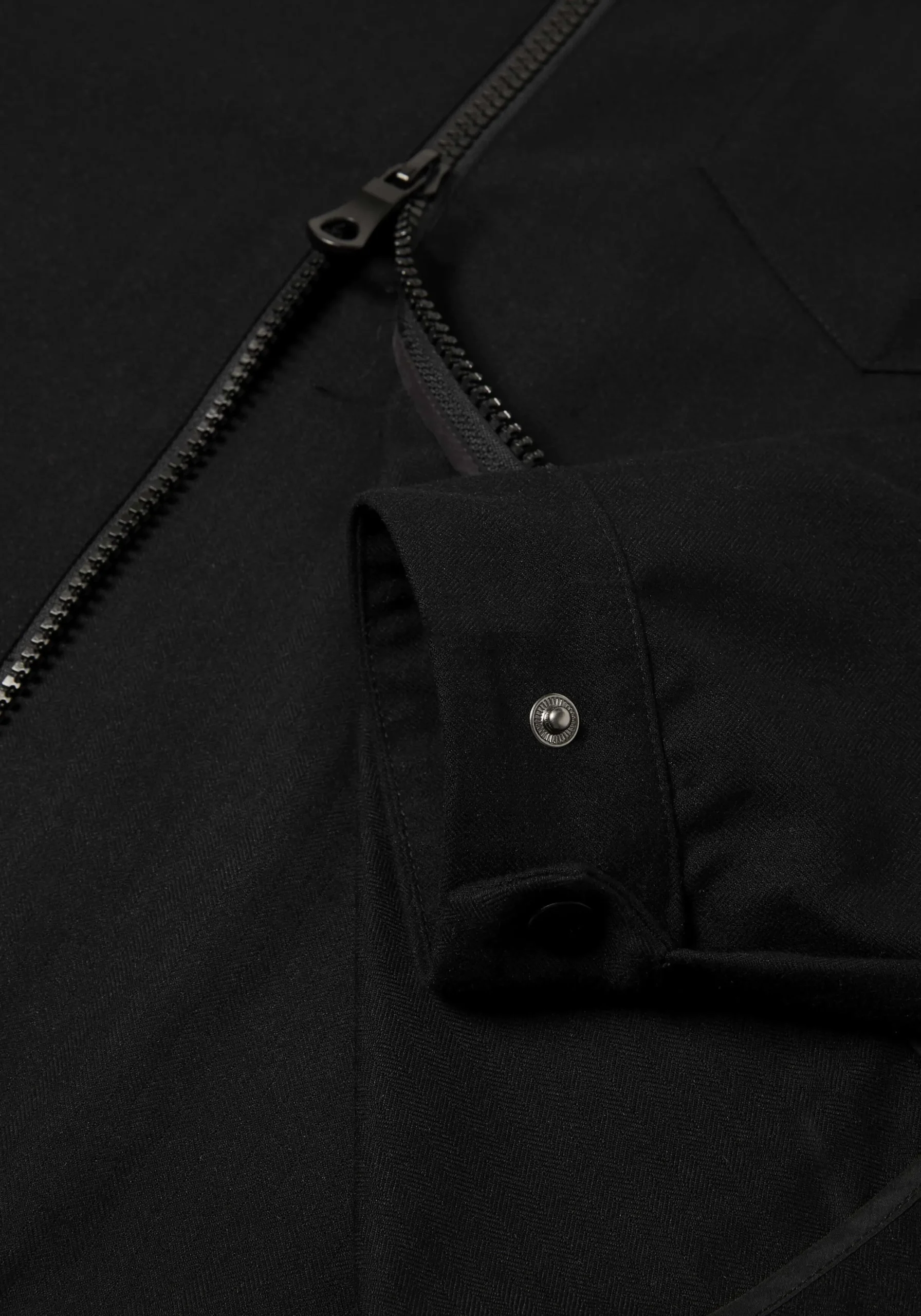 MKI SUIT ZIP SHIRT
