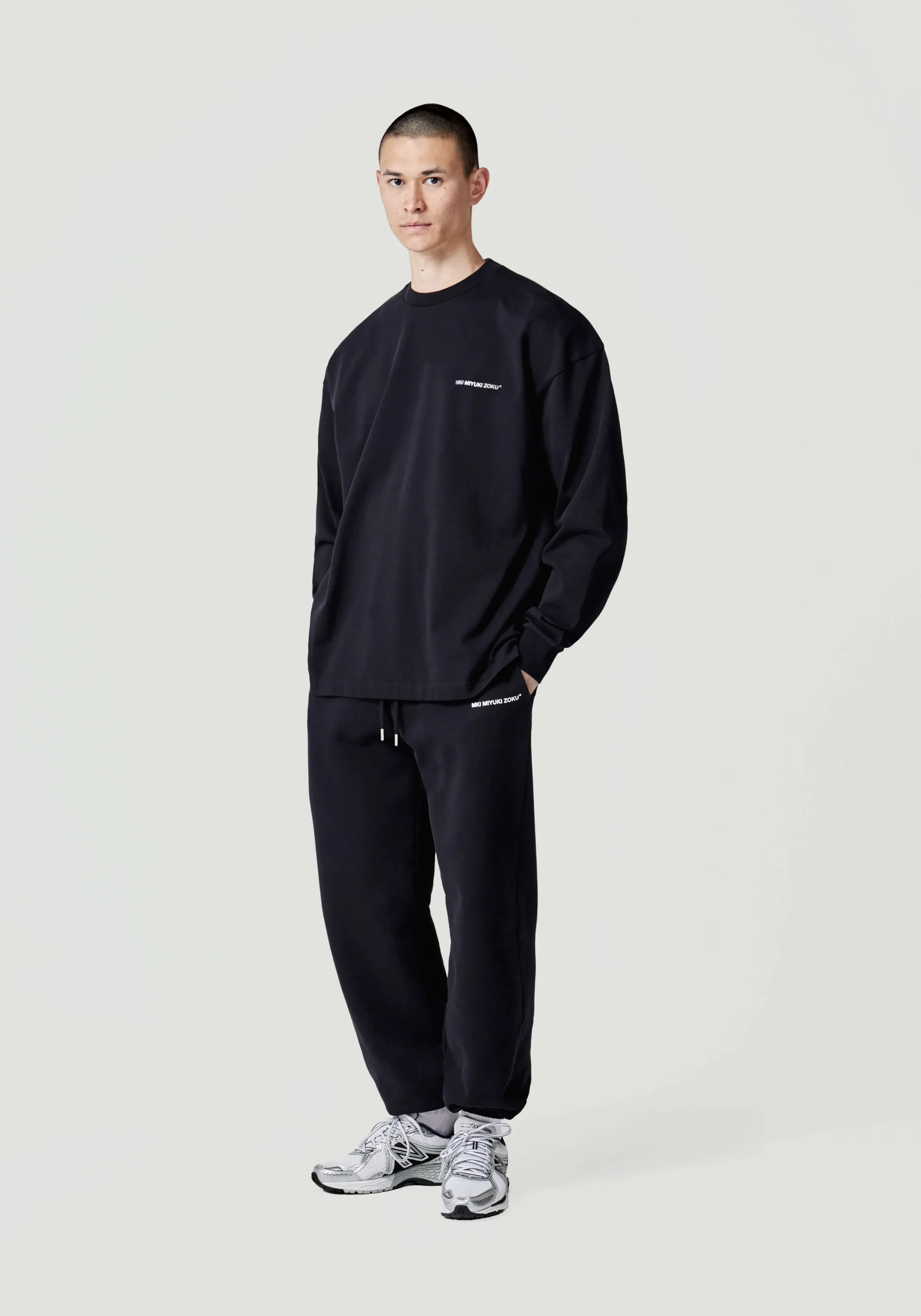 MKI UNIFORM LONGSLEEVE T-SHIRT