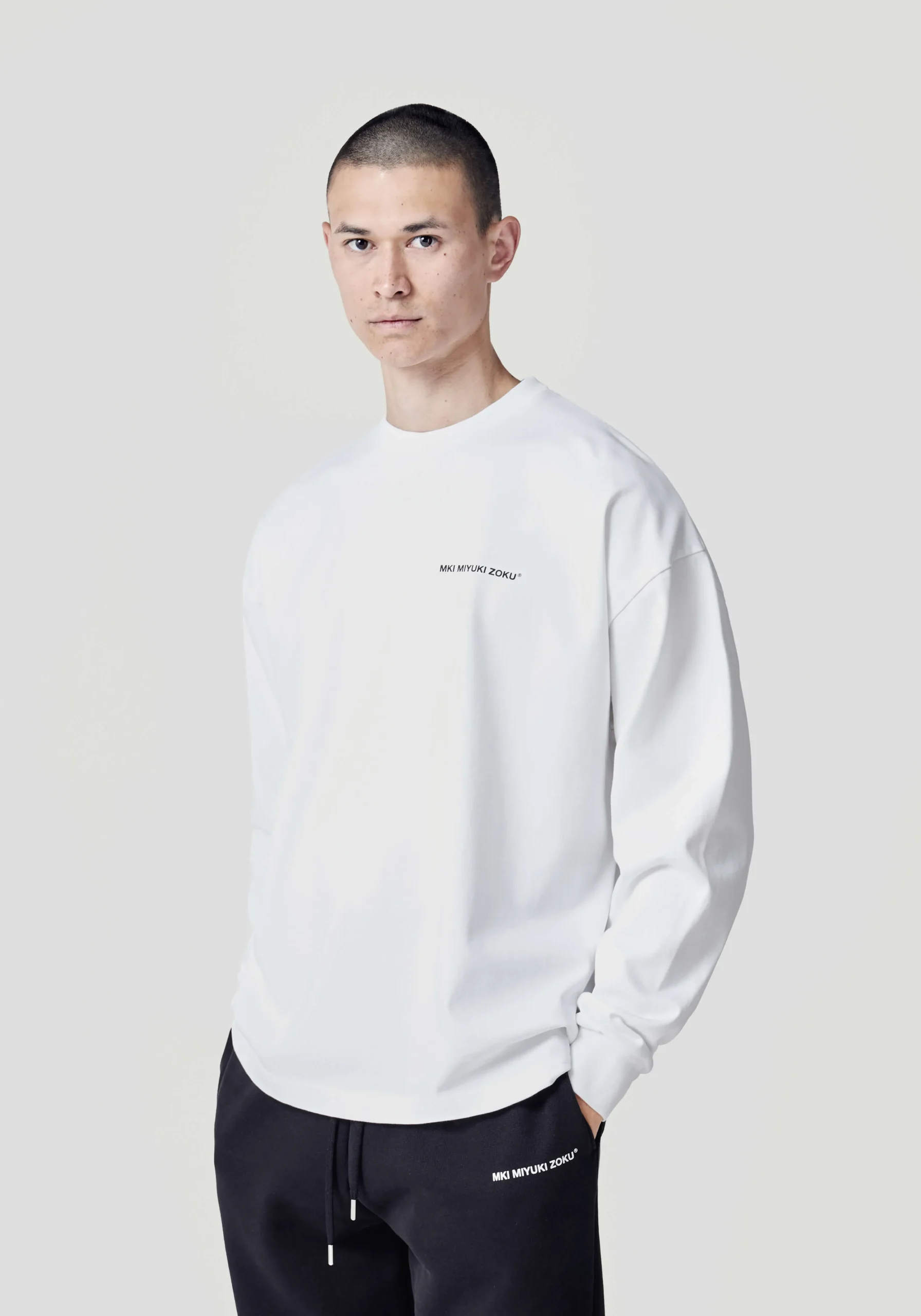 MKI UNIFORM LONGSLEEVE T-SHIRT